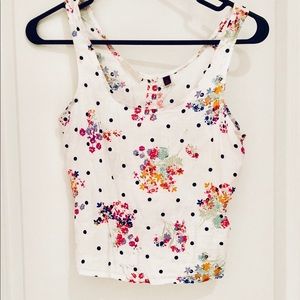 💥LIKE & I’LL DISCOUNT!💥Polka dot floral crop top